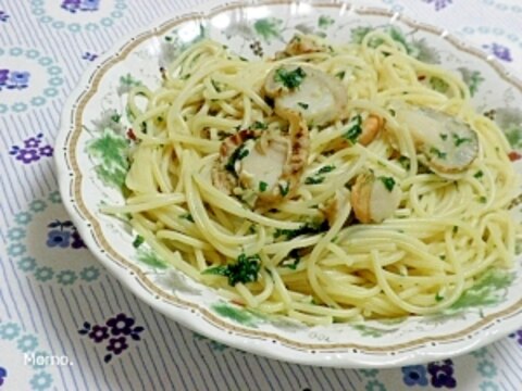 パセリたっぷり♪ボイルホタテのパスタ